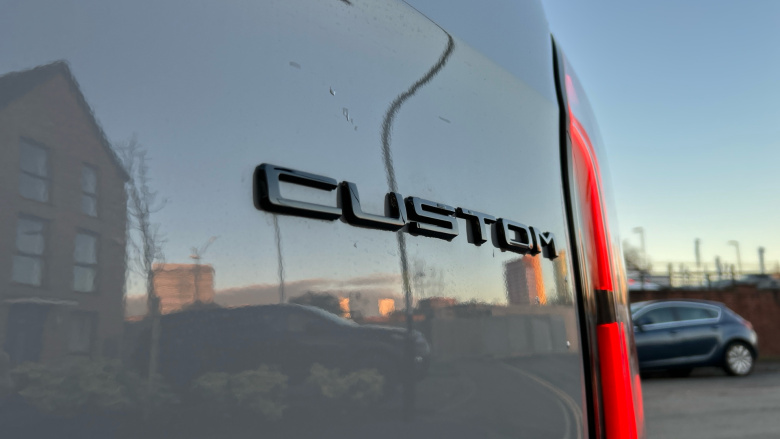 Ford Transit Custom E-320 L1 Rwd 100kW 65kWh H1 Van Limited Auto